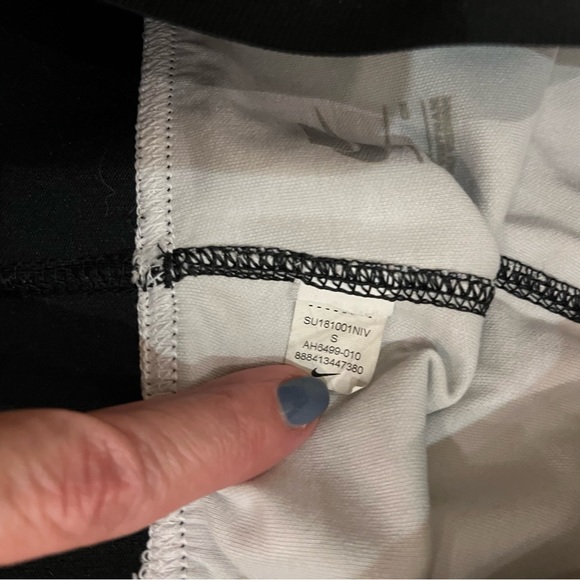 Nike Yoga Marble-printed , high rise leggings ,Sz S - Picture 7 of 9